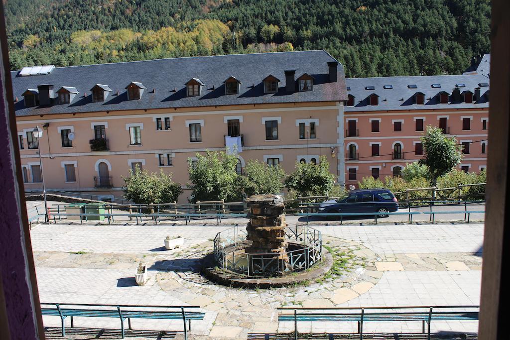 Albergue De Canfranc Estacion Værelse billede